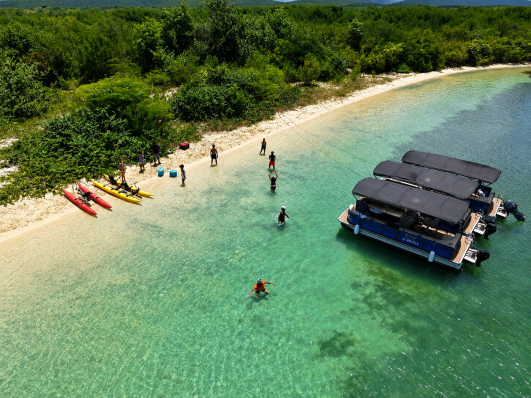 Location de bateau sans permis avec Soleil et Découverte à Pointe-Sable en Guadeloupe