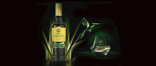 Bouteille de rhum blanc de la distillerie Bologne à Basse-Terre en Guadeloupe